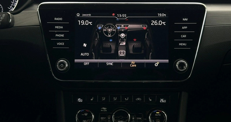 Skoda Superb cena 99900 przebieg: 135160, rok produkcji 2019 z Mogilno małe 781